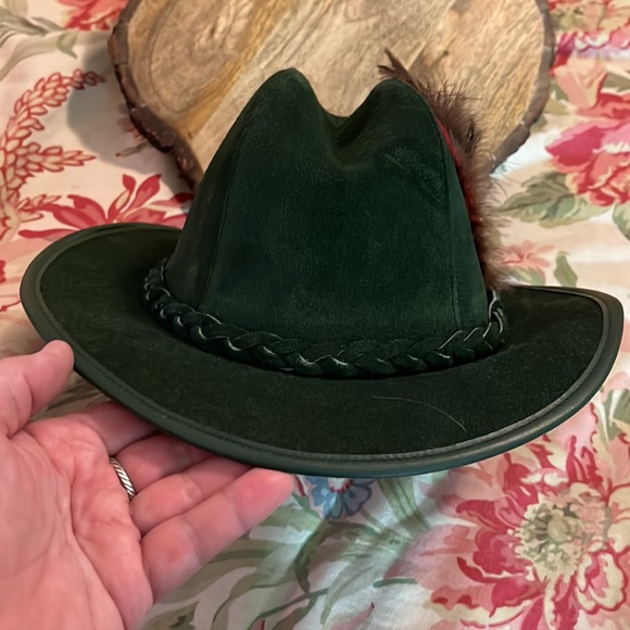 WINFIELD COVER CO Size Small Greem Suede Leather Hat Feather German Austria NEW - Picture 5 of 17